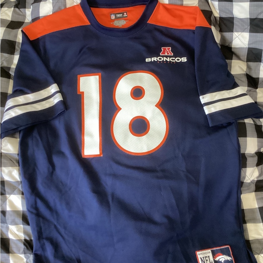 Denver Broncos jersey tee